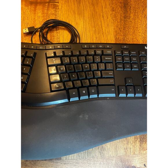 Microsoft Wired Ergonomic Keyboard Black LXM-00001 Model 1878 - Picture 4 of 6